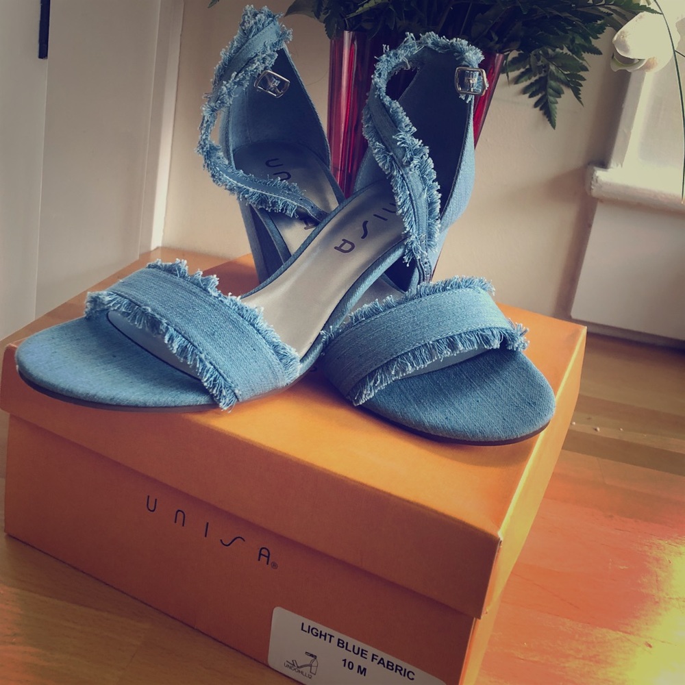 Unisa jean blue fabric shoe
